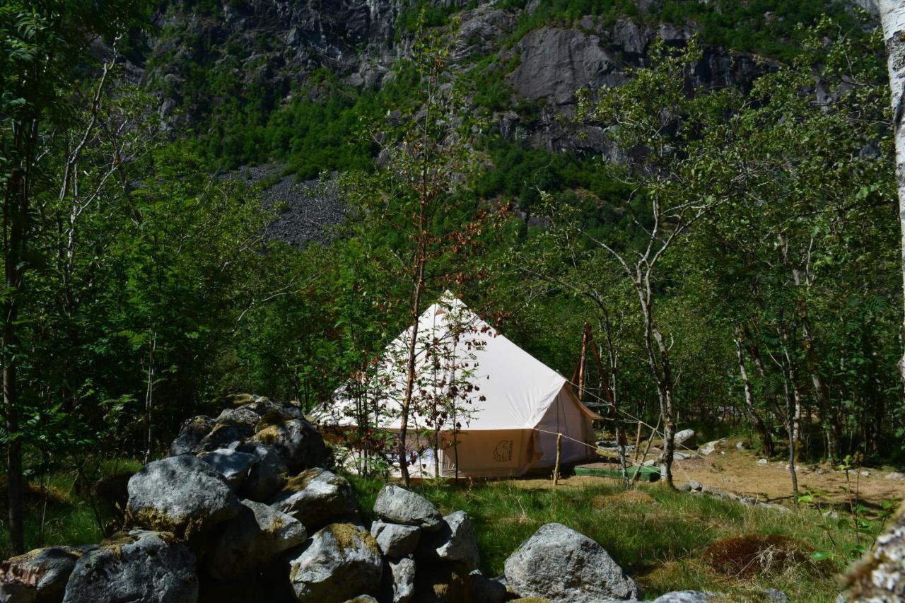 Hardanger Basecamp Hostel Osa Bagian luar foto