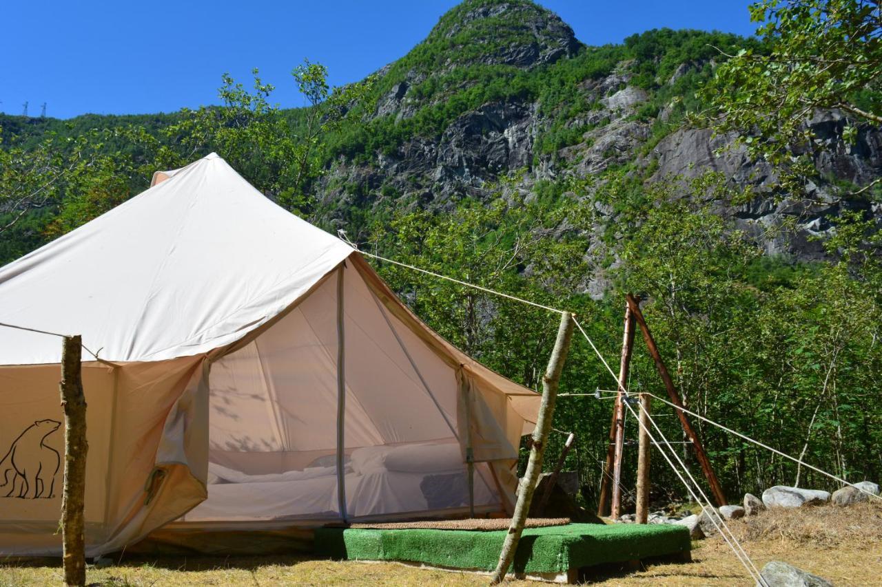 Hardanger Basecamp Hostel Osa Bagian luar foto