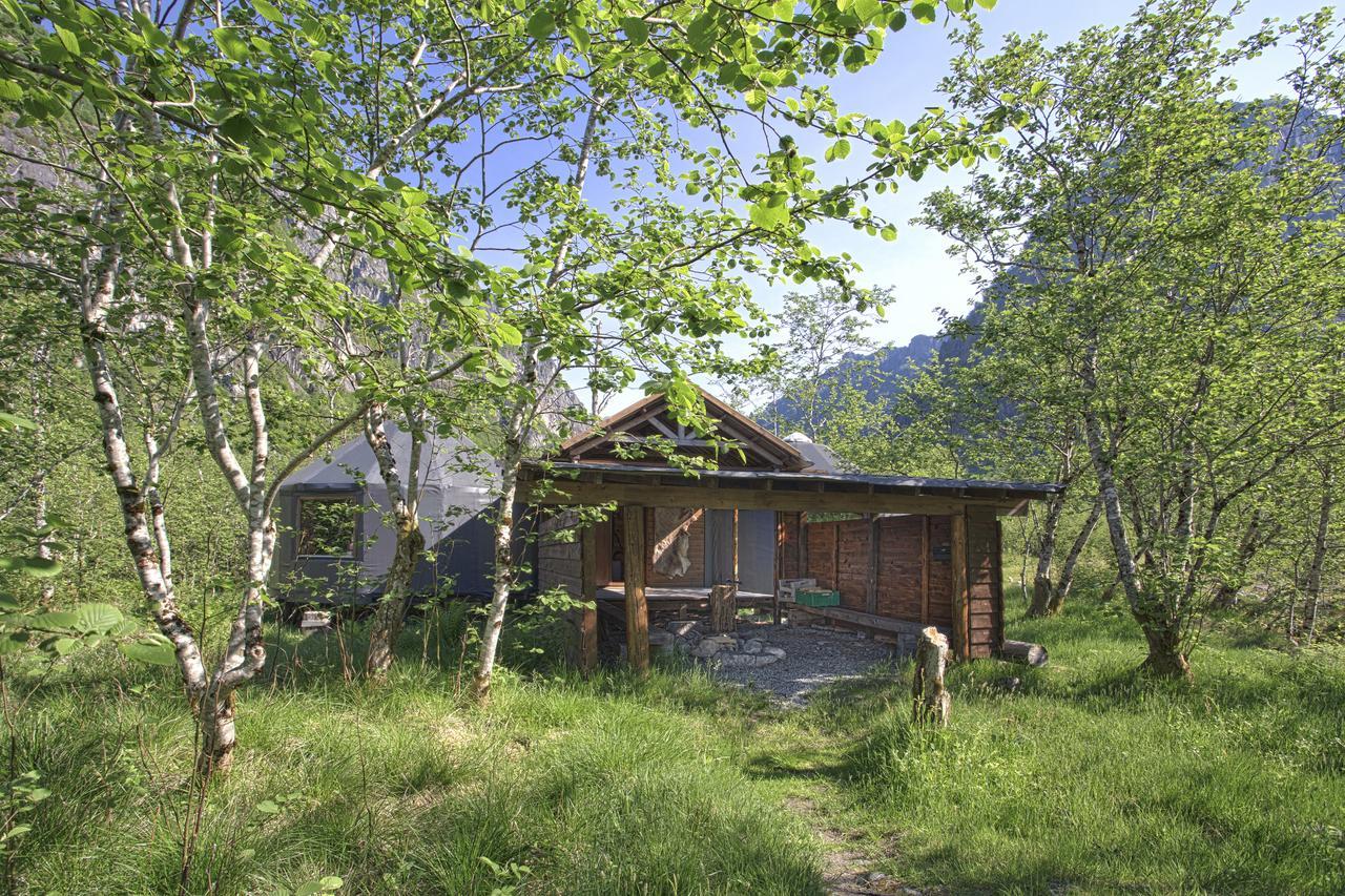 Hardanger Basecamp Hostel Osa Bagian luar foto