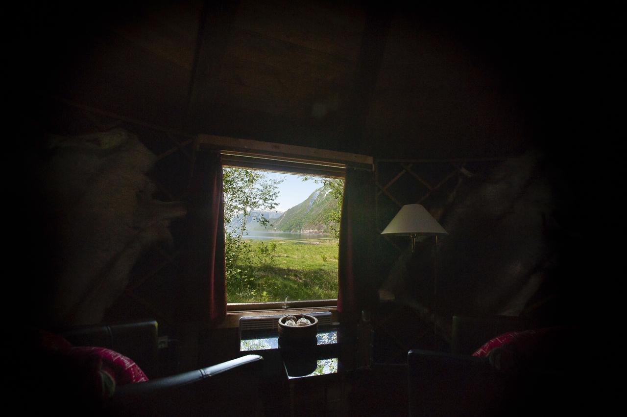 Hardanger Basecamp Hostel Osa Bagian luar foto