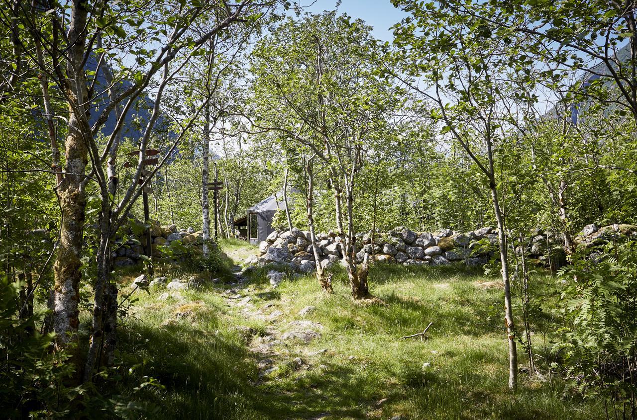 Hardanger Basecamp Hostel Osa Bagian luar foto